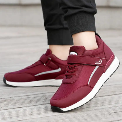 Women's Sneakers New Breathable Mesh Soft Sole Outdoor Casual Anti Slip Lightweight Walking Shoes